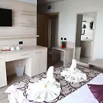 Kharisma 3*